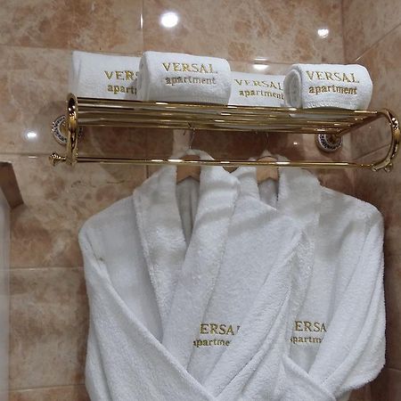 Versal Apartments Kremenčuk Esterno foto